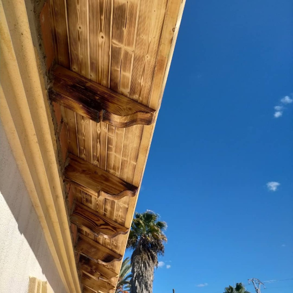 Proyecto Alero y Canecillos de Madera Rústica